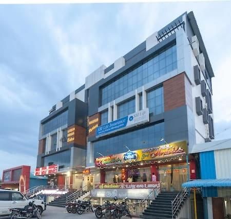 Famous Residency Hotel Tiruchirappalli Buitenkant foto
