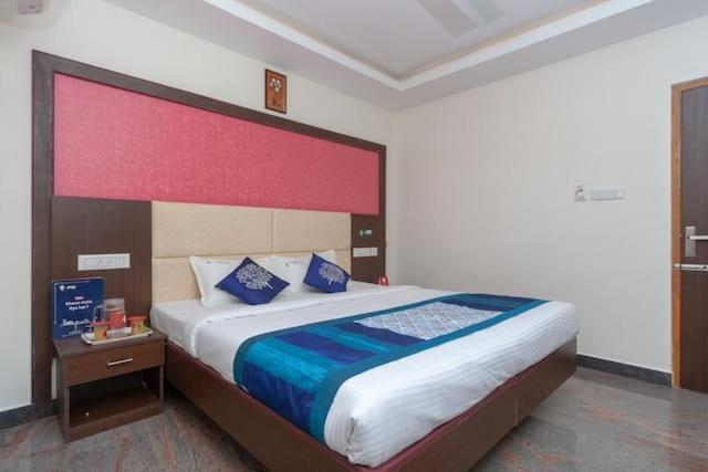 Famous Residency Hotel Tiruchirappalli Buitenkant foto